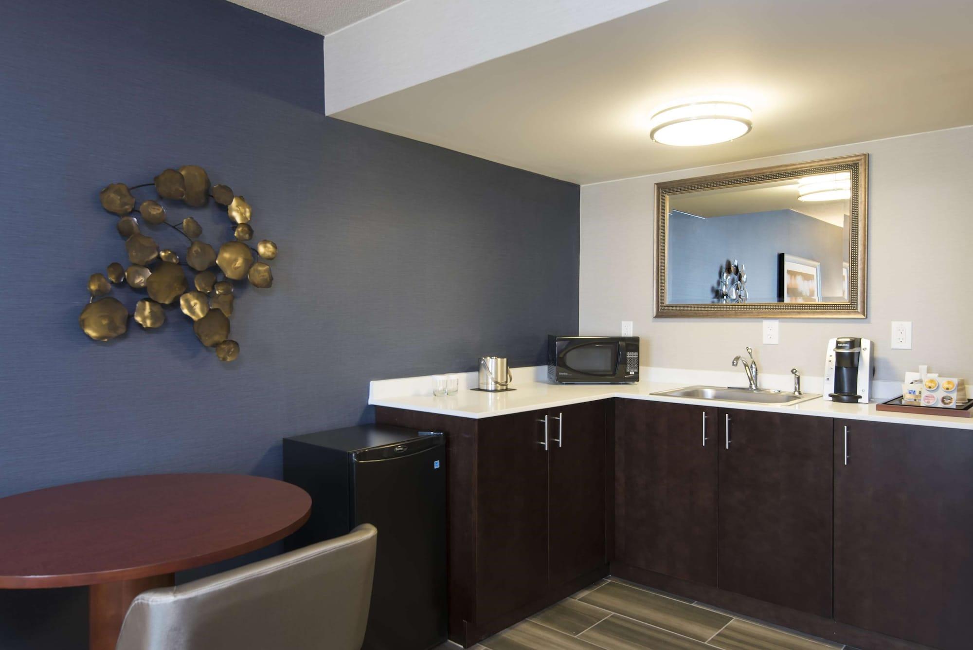 Doubletree By Hilton Schenectady Hotell Exteriör bild