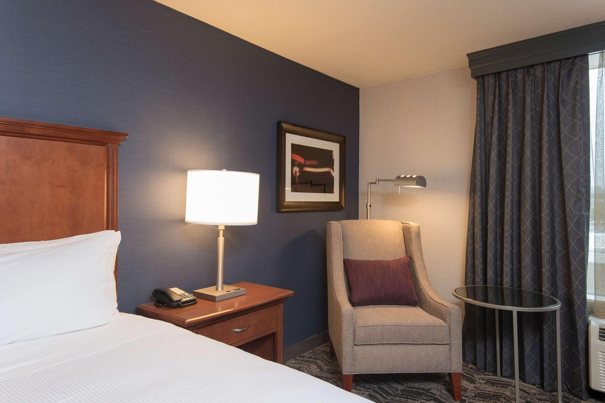 Doubletree By Hilton Schenectady Hotell Exteriör bild