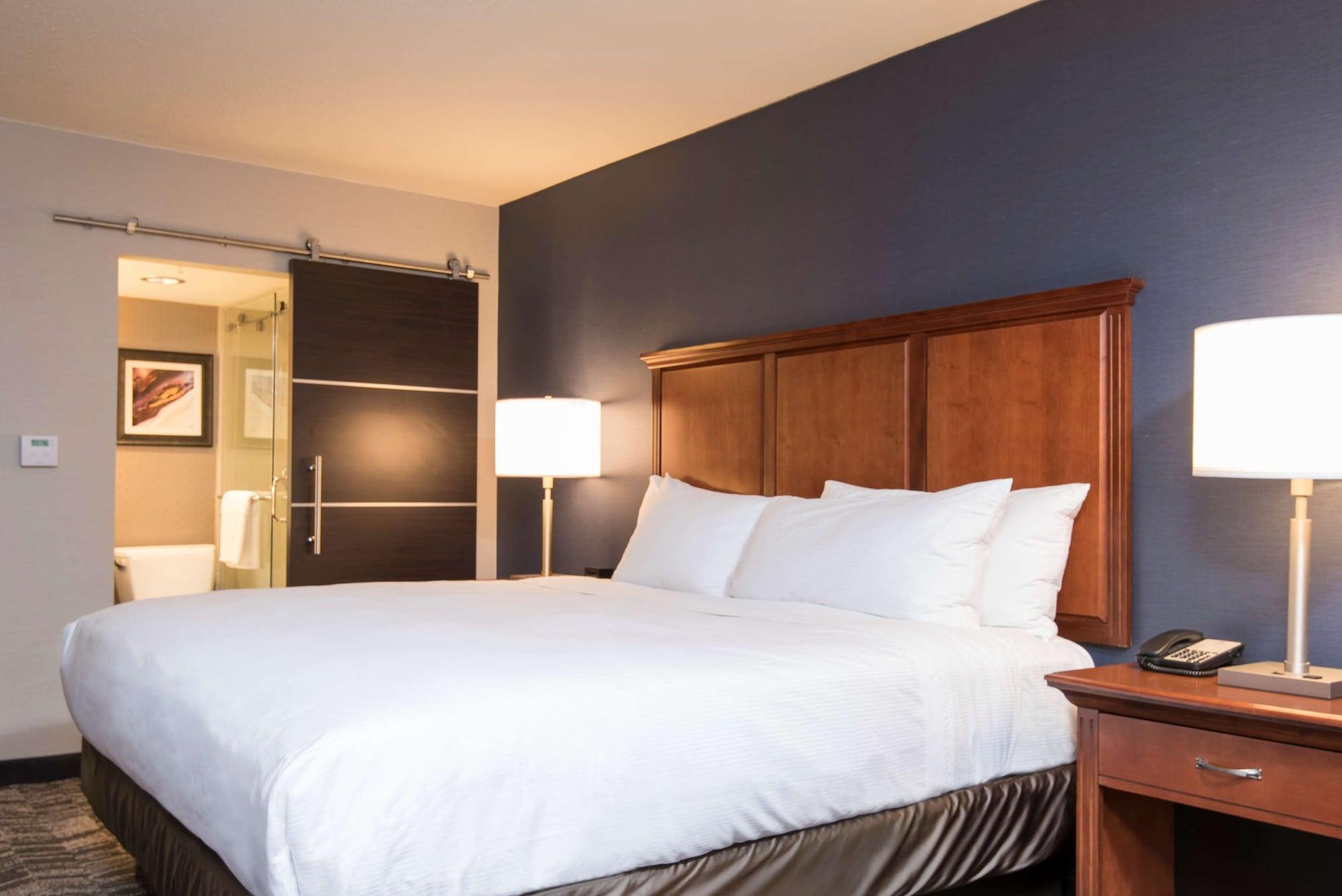 Doubletree By Hilton Schenectady Hotell Exteriör bild